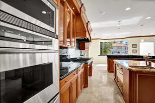 2330 NE 31st Ct, Lighthouse Point, FL 33064 - Photo 12