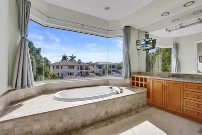 2330 NE 31st Court, Lighthouse Point, FL 33064 - Photo 36