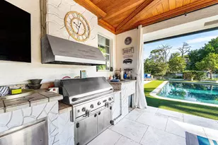 1403 Indian Rd E, West Palm Beach, FL 33406 - Photo 20