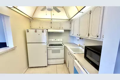 122 Oakridge I, Deerfield Beach, FL 33442 - Photo 8