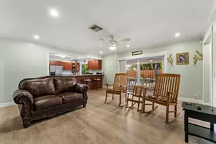 7410 Venetian Way, Lake Clarke Shores, FL 33406 - Photo 14