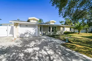 8963 SE Ceres St, Hobe Sound, FL 33455 - Photo 2