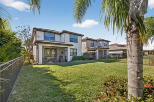 807 SE Villandry Way, Port Saint Lucie, FL 34984 - Photo 38