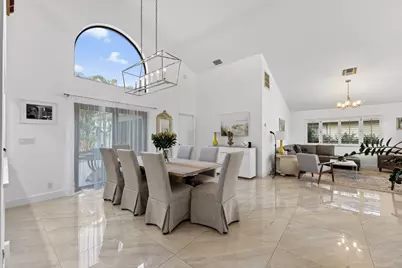 349 Seneca Lane, Boca Raton, FL 33487 - Photo 8