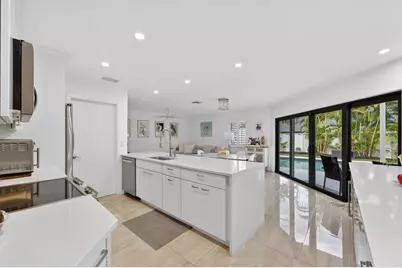 349 Seneca Lane, Boca Raton, FL 33487 - Photo 6