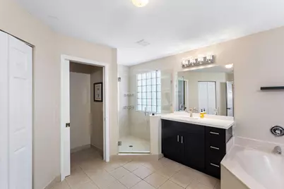6384 Adriatic Way, West Palm Beach, FL 33413 - Photo 24
