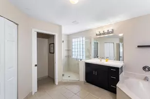 6384 Adriatic Way, West Palm Beach, FL 33413 - Photo 24