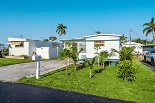 8949 Oak St, Boynton Beach, FL 33436 - Photo 2