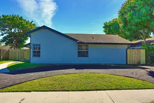 8120 SW 4th Ct, North Lauderdale, FL 33068 - Photo 4