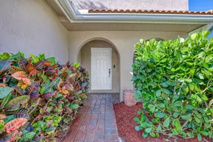 3464 Commodore Ct, West Palm Beach, FL 33411 - Photo 4