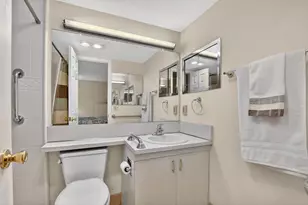 2070 Newport Q, Deerfield Beach, FL 33442 - Photo 20