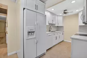 2070 Newport Q, Deerfield Beach, FL 33442 - Photo 4