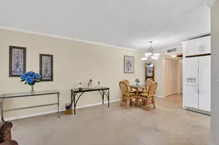 2070 Newport Q, Deerfield Beach, FL 33442 - Photo 8