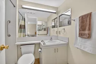 2070 Newport Q, Deerfield Beach, FL 33442 - Photo 18