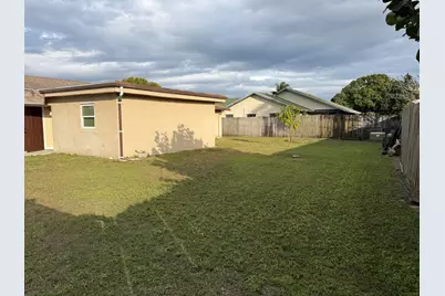 4941 N Marbella Road N, West Palm Beach, FL 33417 - Photo 2