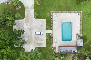 6061 SE Riverboat Dr, Stuart, FL 34997 - Photo 10