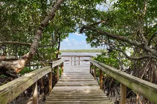 6061 SE Riverboat Dr, Stuart, FL 34997 - Photo 14