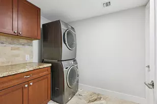 2640 Lake Shore Dr, Riviera Beach, FL 33404 - Photo 30