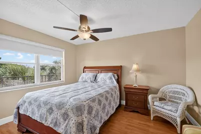 3871 Via Poinciana #404, Lake Worth, FL 33467 - Photo 32