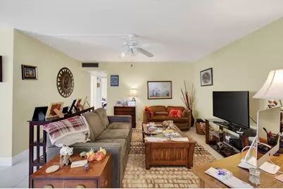 256 Flanders F, Delray Beach, FL 33484 - Photo 8