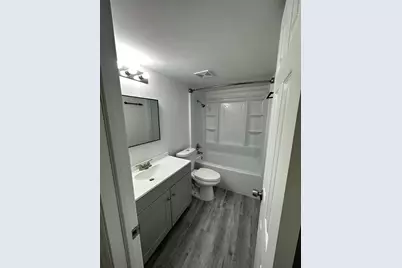 1501 Crescent Circle #C27, Lake Park, FL 33403 - Photo 4