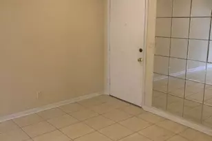 299 SW 7th St, Boca Raton, FL 33432 - Photo 6