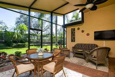 10068 SW Oak Tree Circle, Port Saint Lucie, FL 34987 - Photo 2