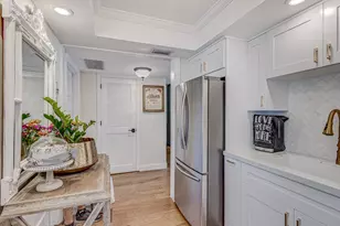 5560 Tamberlane Cir, Palm Beach Gardens, FL 33418 - Photo 8