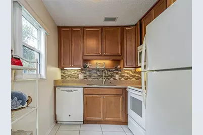 22 Vista Gardens Trail #103, Vero Beach, FL 32962 - Photo 6