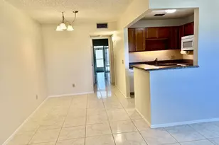 7 Lake Vista Trail, Port Saint Lucie, FL 34952 - Photo 4