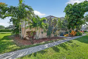 4005 Village Dr, Delray Beach, FL 33445 - Photo 1