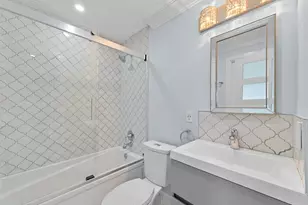 3220 Bayview Dr, Fort Lauderdale, FL 33306 - Photo 8