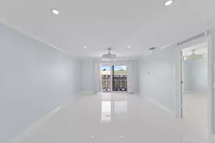 3220 Bayview Dr, Fort Lauderdale, FL 33306 - Photo 6