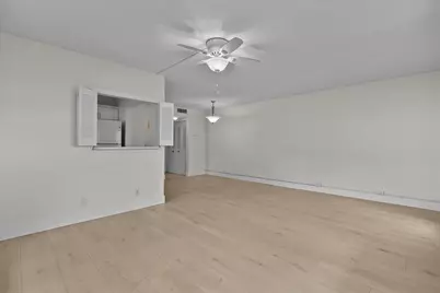 142 Kent I, West Palm Beach, FL 33417 - Photo 8