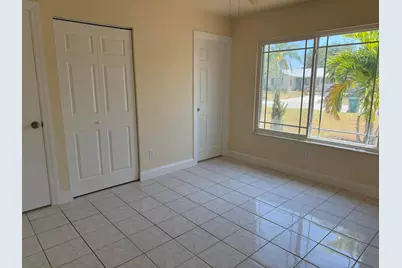 2142 SE East Dunbrooke Circle, Port Saint Lucie, FL 34984 - Photo 10