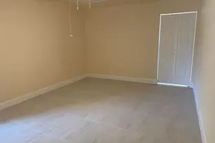 2142 SE East Dunbrooke Cir, Port Saint Lucie, FL 34984 - Photo 6