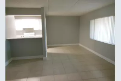 709 Meadows Circle, Boynton Beach, FL 33436 - Photo 4
