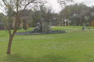 709 Meadows Cir, Boynton Beach, FL 33436 - Photo 14