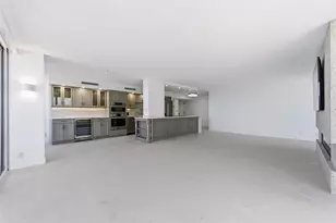 5510 N Ocean Dr, Singer Island, FL 33404 - Photo 6