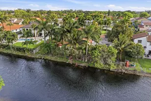 7445 N Augusta Dr, Hialeah, FL 33015 - Photo 50