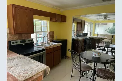 7445 N Augusta Drive, Hialeah, FL 33015 - Photo 14