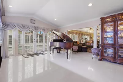 7445 N Augusta Drive, Hialeah, FL 33015 - Photo 22
