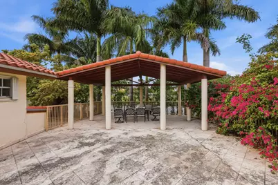 7445 N Augusta Drive, Hialeah, FL 33015 - Photo 12