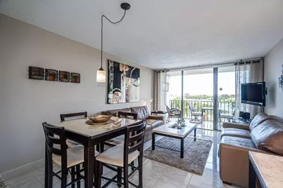 1830 Embassy Drive #411, West Palm Beach, FL 33401 - Photo 6