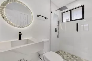2428 NW 28th St, Miami, FL 33142 - Photo 14