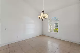 1112 SE Strathmore Dr, Port Saint Lucie, FL 34952 - Photo 16