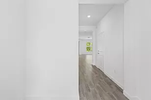 4250 Lagoon Shore Dr, Lake Worth, FL 33467 - Photo 4