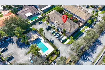 16616 NW 72nd Court, Miami Lakes, FL 33014 - Photo 4