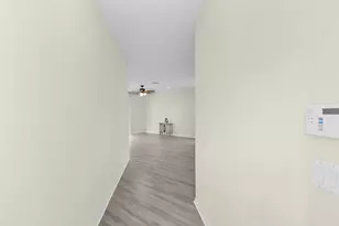 10033 SW Stonegate Dr, Port Saint Lucie, FL 34987 - Photo 6