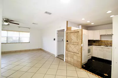 100 SE Celestia Court, Port Saint Lucie, FL 34983 - Photo 6